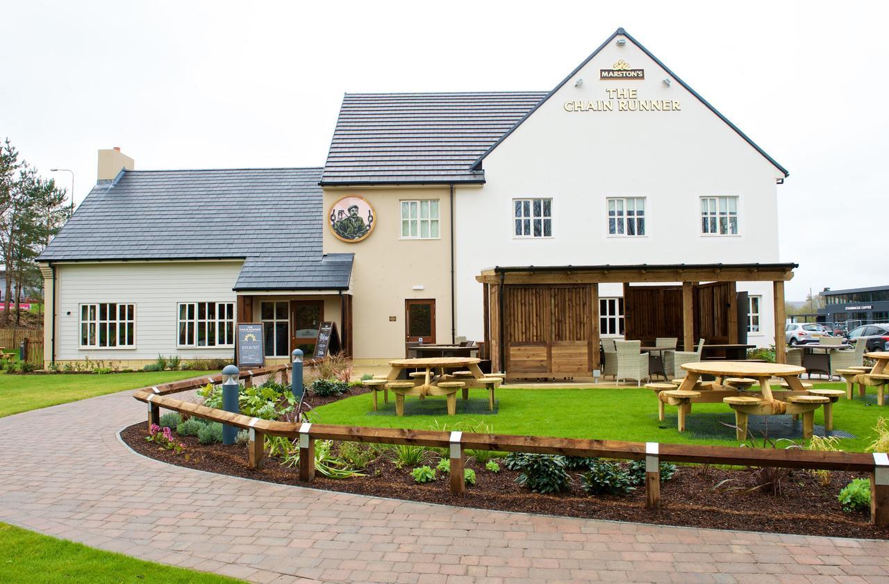 Chain Runner, Livingston By Marston'S Inns Exteriör bild